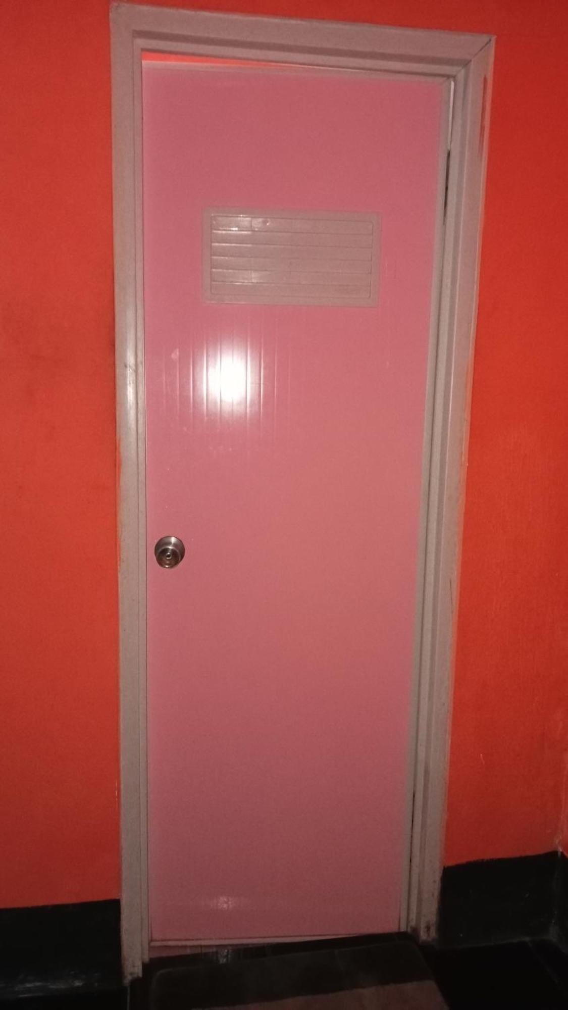 Roy Homestay Kuta Kuta  Zewnętrze zdjęcie
